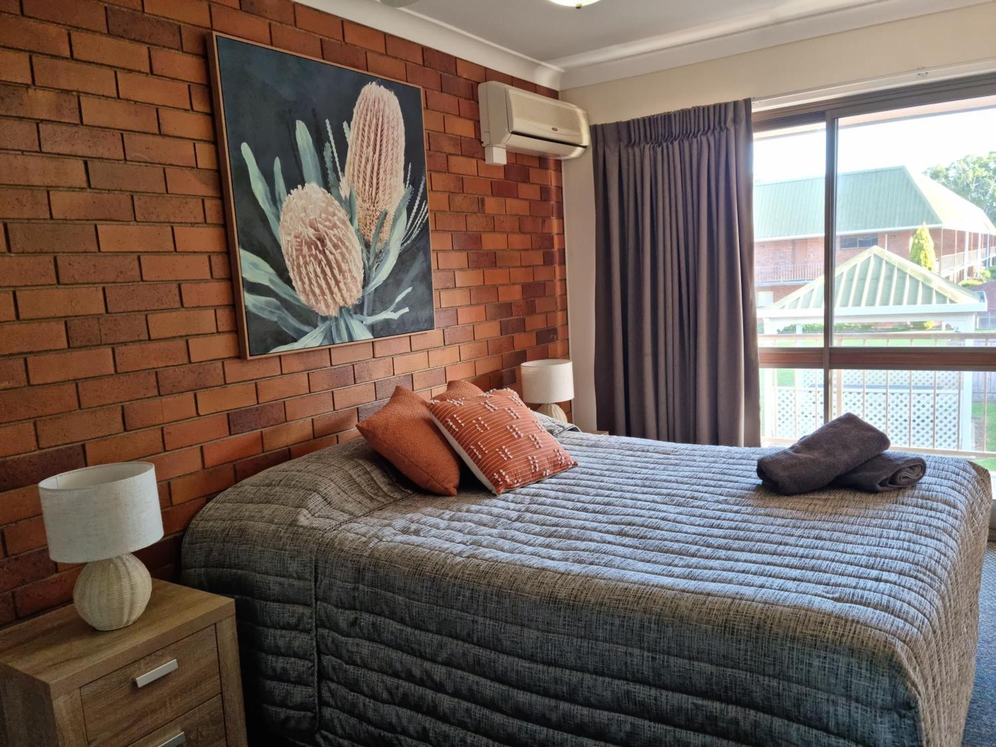 Whiteoaks Motel & Lodges Тувумба Экстерьер фото