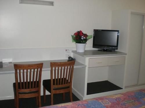 Whiteoaks Motel & Lodges Тувумба Экстерьер фото